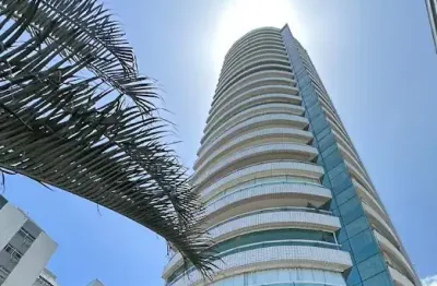 Ótimo apartamento com uma linda vista mar no condomínio mucuripe plaza,4 suítes, 5 vagas