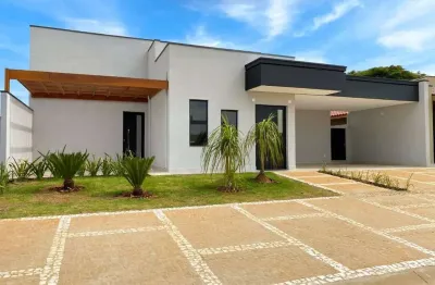 Casa com 3 quartos à venda no Parque dos Ipes, Holambra 