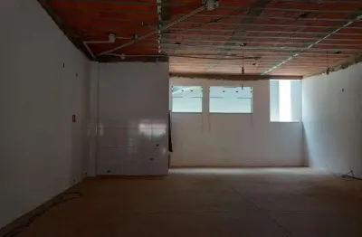Casa comercial com 1 sala para alugar na Vila Massucheto, Americana 