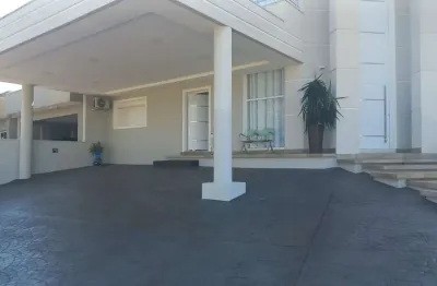 Casa com 4 quartos à venda na Vila Cordenonsi, Americana 