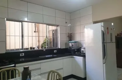 Casa à venda no vale das nogueiras, americana, 3 dorms, 150m²