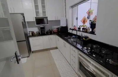 Casa com 3 quartos à venda no Parque Residencial Jaguari, Americana 