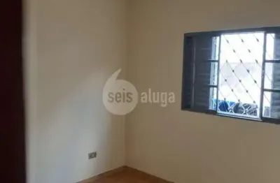 Excelente imóvel para investimento- há duas casas no terreno.