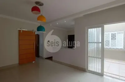 Casa com 3 quartos para alugar na Vila Santa Maria, Americana 