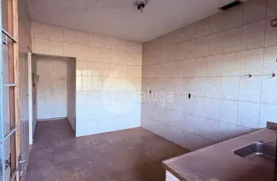 Casa e salão comercial à venda no parque das nações, avenida europa, bairro parque das nações.