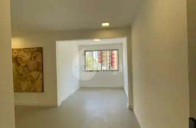 Apartamento à Venda no Cambuí, Campinas: 3 Dorms, 88m², R$770mil