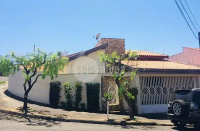 Casa com 3 quartos à venda no Parque Novo Mundo, Americana 