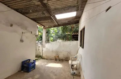 Casa à venda em santa cruz, sbo: 3 dorms, 2 banheiros, r$190mil