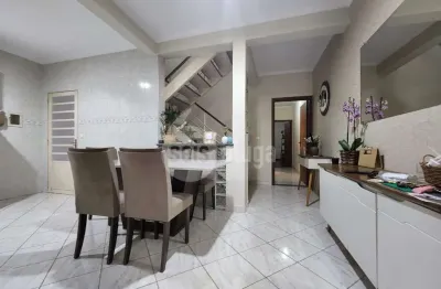 Casa com 3 quartos à venda no Parque Novo Mundo, Americana 