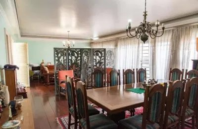 Casa com 4 quartos para alugar na Vila Mariana, São Paulo 
