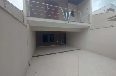 Casa para Alugar em Nova Carioba, Americana 4 Quartos, 215m²