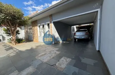 Casa com 3 dormitórios à venda, 130m² por R$ 465.000,00 - Vila Amorim - Americana-SP