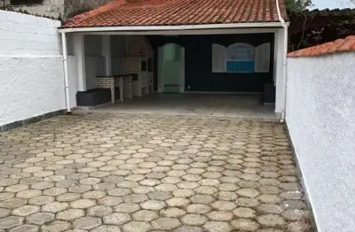 Casa para Venda em Itanhaém, Jardim Grandesp, 4 dormitórios, 2 banheiros, 6 vagas