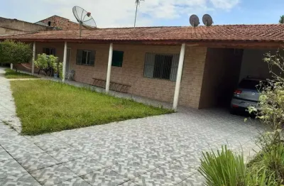 Casa para Venda em Itanhaém, Jardim Fazendinha, 2 dormitórios, 1 suíte, 2 banheiros, 3 vagas