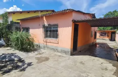 Casa para Venda em Itanhaém, São Pedro, 2 dormitórios, 1 banheiro, 4 vagas