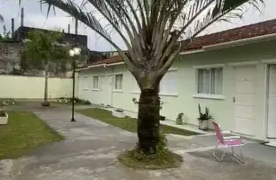 Casa para Venda em Itanhaém, Jardim Umuarama, 2 dormitórios, 1 banheiro, 1 vaga