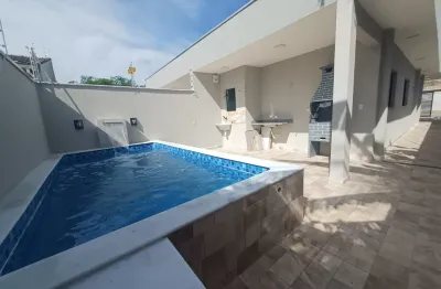 Casa na praia com piscina para venda em itanhaém, litoral sul de sp