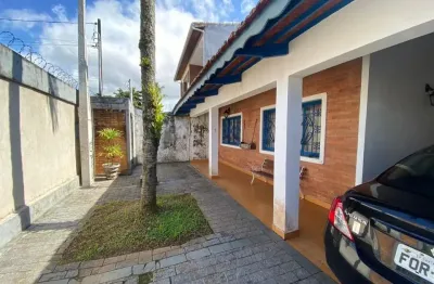 Casa com piscina na praia para venda em itanhaém, litoral sul de sp