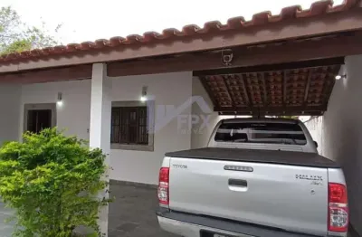 Casa para Venda em Itanhaém, Jardim Grandesp, 2 dormitórios, 1 suíte, 2 banheiros, 6 vagas