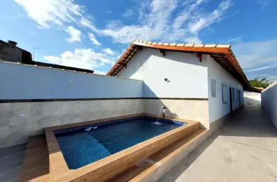 Casa para Venda em Mongaguá, Itaguaí, 2 dormitórios, 1 suíte, 1 banheiro, 2 vagas