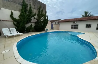 Casa para Venda em Itanhaém, JARDIM SUARÃO, 4 dormitórios, 2 suítes, 1 banheiro, 5 vagas