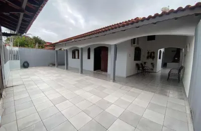 Casa para venda em itanhaém, bopiranga, 3 dormitórios, 1 suíte, 2 banheiros, 5 vagas