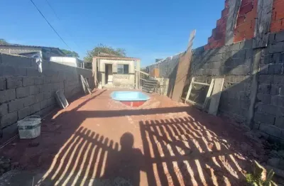 Casa para Venda em Itanhaém, São Pedro, 1 dormitório, 1 banheiro, 2 vagas