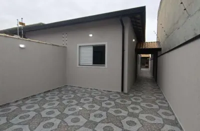 Casa para Venda em Itanhaém, Santa Julia, 2 dormitórios, 1 suíte, 2 banheiros, 2 vagas