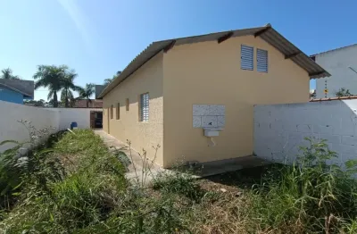 Casa no balneario gaivota, em itanhaem, no litoral sul de são paulo