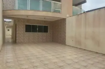 Casa à venda na Avenida Flacides Ferreira, 796, Balneário Gaivota, Itanhaém