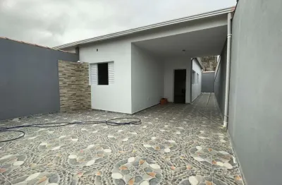 Casa para venda em itanhaém, 2 dormitórios, 2 banheiros, 2 vagas