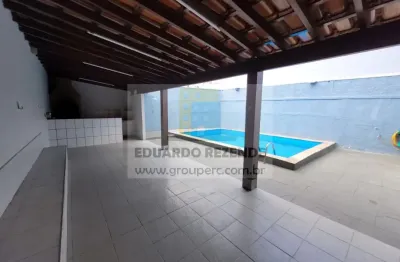 Casa com 4 quartos para alugar no Boa Vista, Uberaba 
