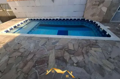 Casa com 3 quartos para alugar na Avenida Padre Anchieta, 5351, Jardim Imperador, Peruíbe