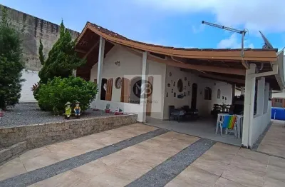 Casa com 4 quartos à venda na Rua Tiradentes, 355, Jardim Barra de Jangadas, Peruíbe