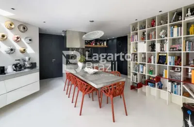 Cobertura com 202 m², 2 quartos sendo 2 suítes à venda no bairro moema índios.