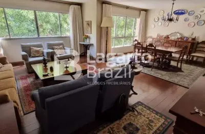 Apartamento com 178 m², 4 quartos sendo 1 suíte à venda no bairro campo belo.