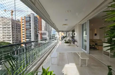 Apartamento com 400 m², 4 dormitórios sendo 4 suítes à venda no bairro moema.