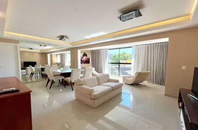 Apartamento com 3 quartos para alugar na Avenida Túlio de Rose, 260, Jardim Europa, Porto Alegre por R$ 8.790