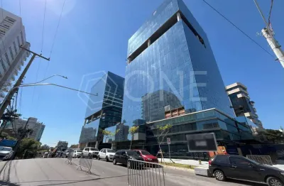 Sala comercial para alugar na Avenida Carlos Gomes, 1130, Três Figueiras, Porto Alegre por R$ 77.645