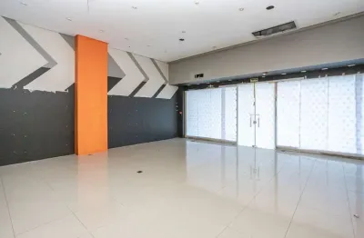 Ponto comercial para alugar na Avenida Ipiranga, 50, Praia de Belas, Porto Alegre por R$ 8.499