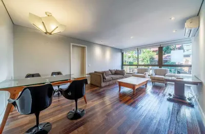 Apartamento com 2 quartos para alugar na Rua Silva Jardim, 900, Bela Vista, Porto Alegre por R$ 7.000