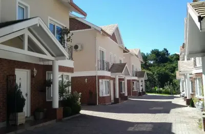 Casa em condomínio fechado com 3 quartos à venda na rua antônio beneti sobrinho, 500, mato queimado, gramado, 165 m2 por r$ 720.000