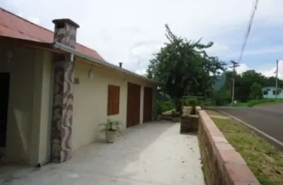 Casa com 3 quartos à venda na rua presidente lucena, 1848, centro, picada café, 115 m2 por r$ 600.000