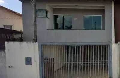 Casa à venda na Rua Arapongas, Nº 113, Vila Martins, Apucarana