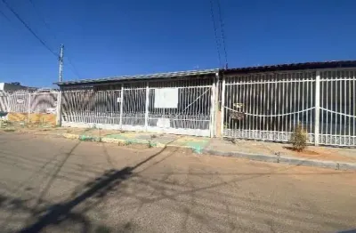 Casa à venda na Rua Qnm-06, Conjunto N, Lote 21, Ceilândia Norte, Ceilândia