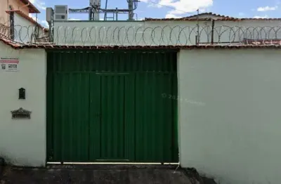 Casa à venda na Rua Olinda Ferreira Lopes, Santa Amélia, Belo Horizonte