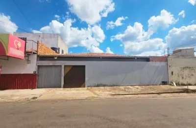 Casa à venda na Rua Araçuaí, S/n° (Lt. 01 Da Qd. 04), Vila Bom Jardim, Açailândia