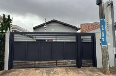 Casa à venda na Rua Felipe Bispo, 337, Parque Ibirapuera, Tupã