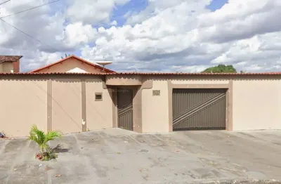 Casa à venda na Rua dos Motoristas, Jardim Paulista, Araguaína