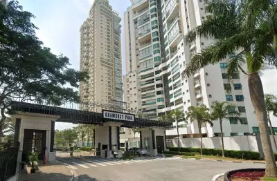 Apartamento à venda na Avenida Parkinson, 72, Alphaville Empresarial, Barueri
